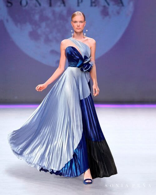Vestido de fiesta largo pasarela cristales Swarowsky outlet