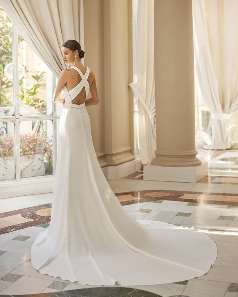 Vestido de novia sencillo y elegante en Alicante